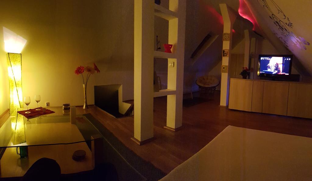 My Place - Butterflies Сібіу Екстер'єр фото